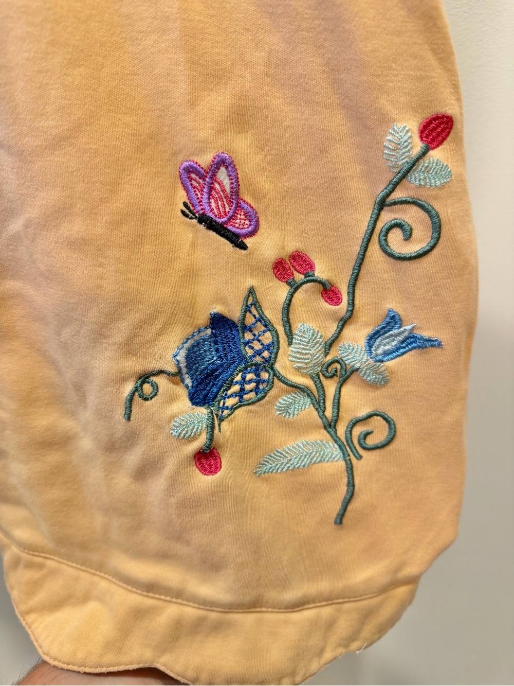 VINTAGE BLAIR Cottagecore Embroidered Floral & Butterflies Short Sleeve Top - Picture 2 of 5